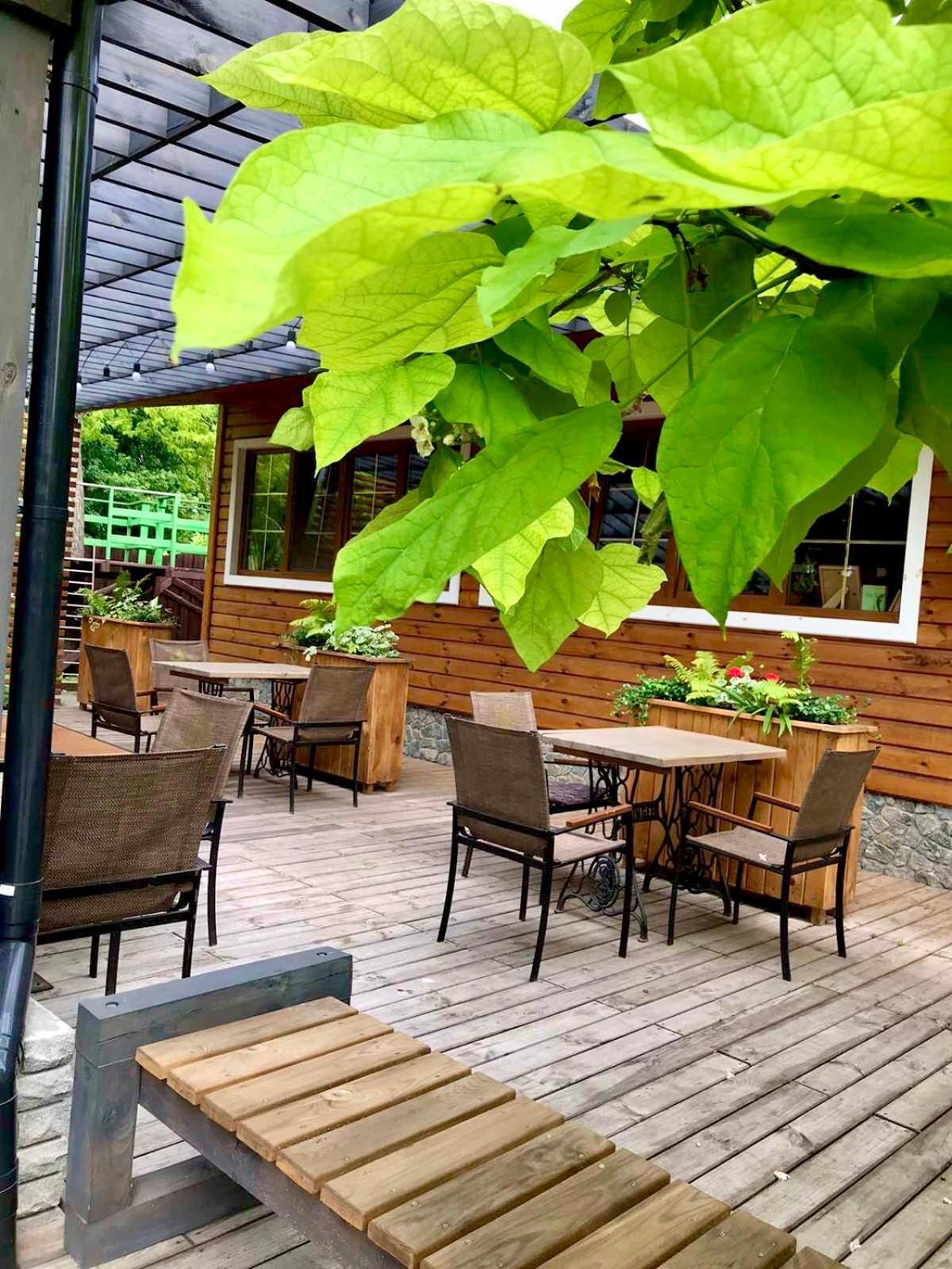 Hotel Bannyi Dvir Uzyn Exterior photo